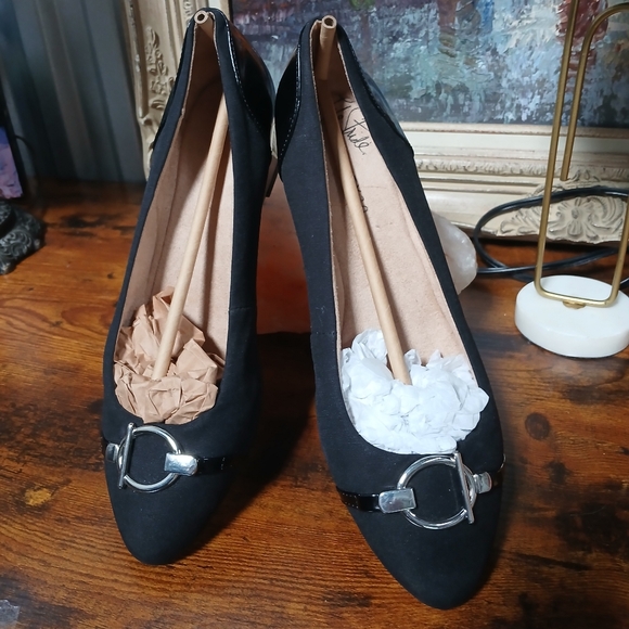 Life Stride Shoes - Life Stride Black Kitten Wedge 9.5 W Heels